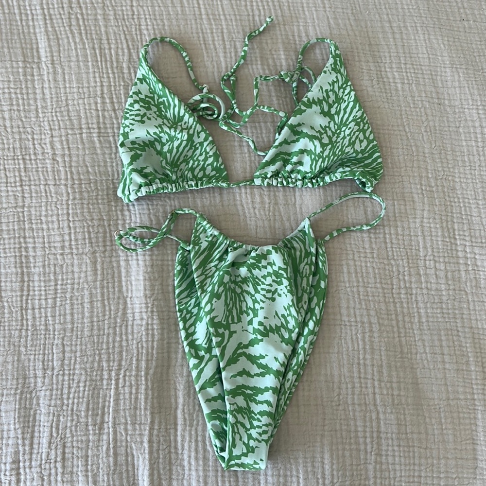 Skatie - multi patterned green bikini